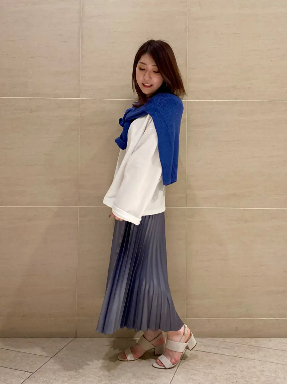  スタッフy コーディネート画像