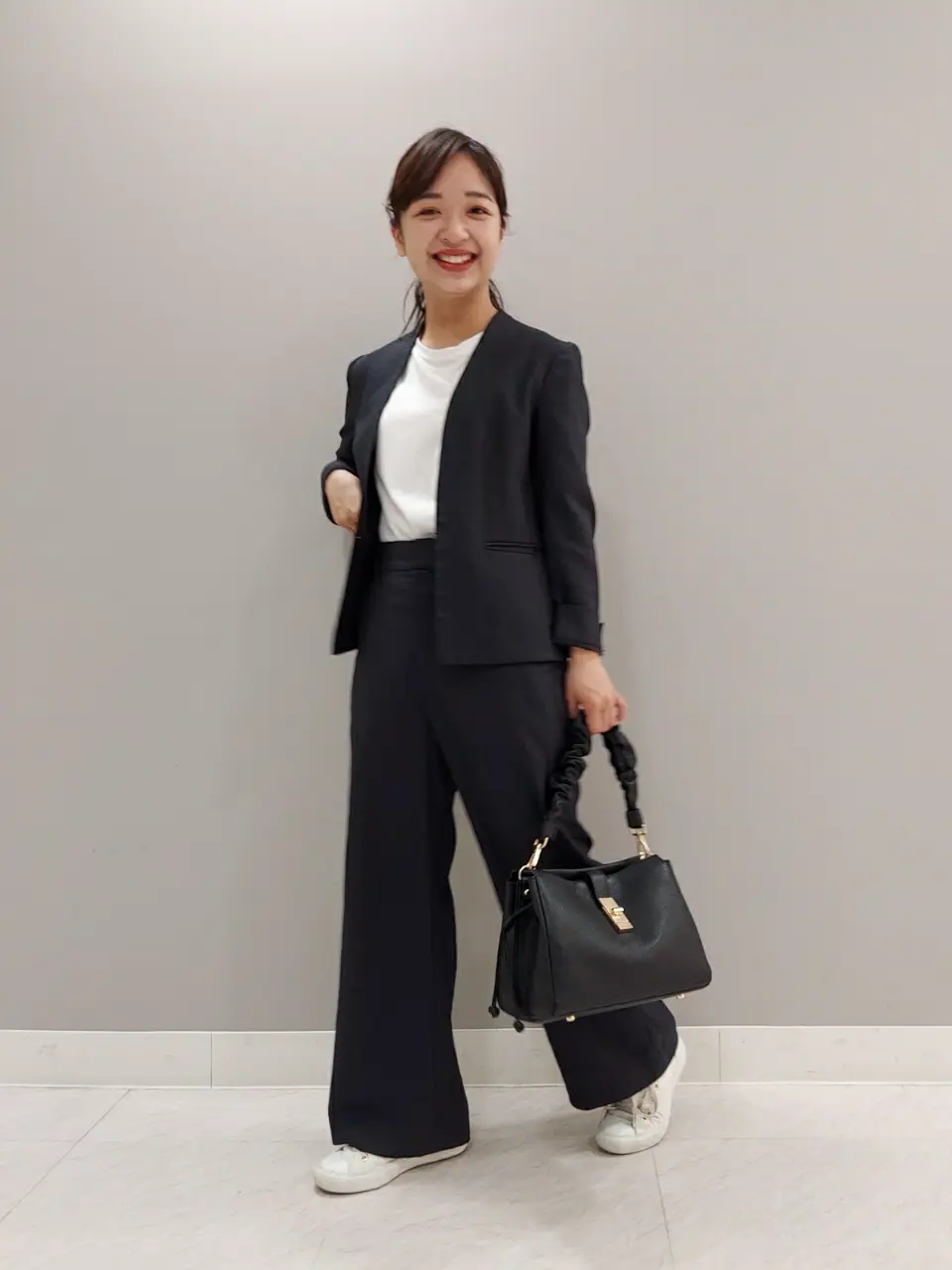  阿多 コーディネート画像