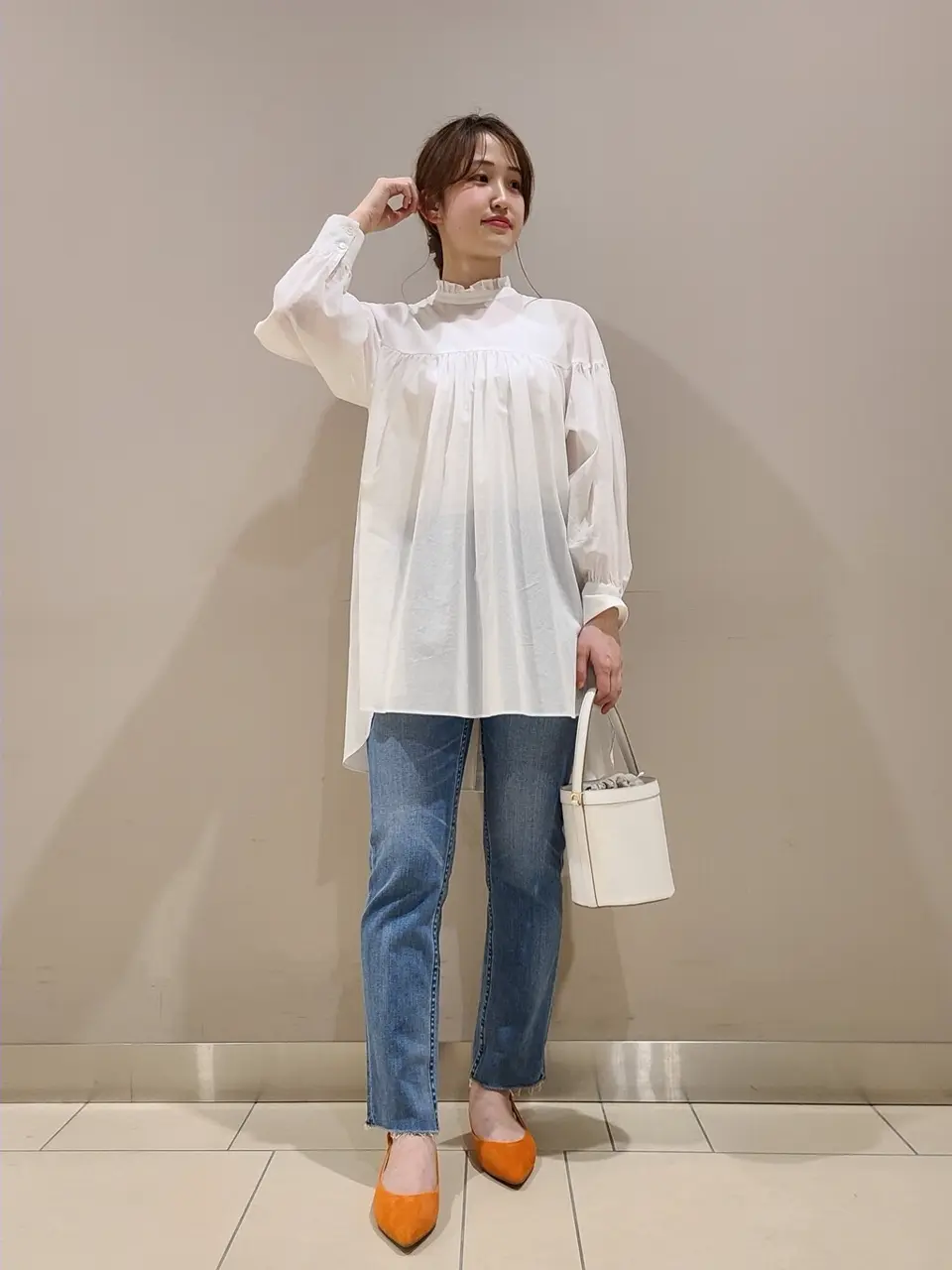  スタッフ. コーディネート画像