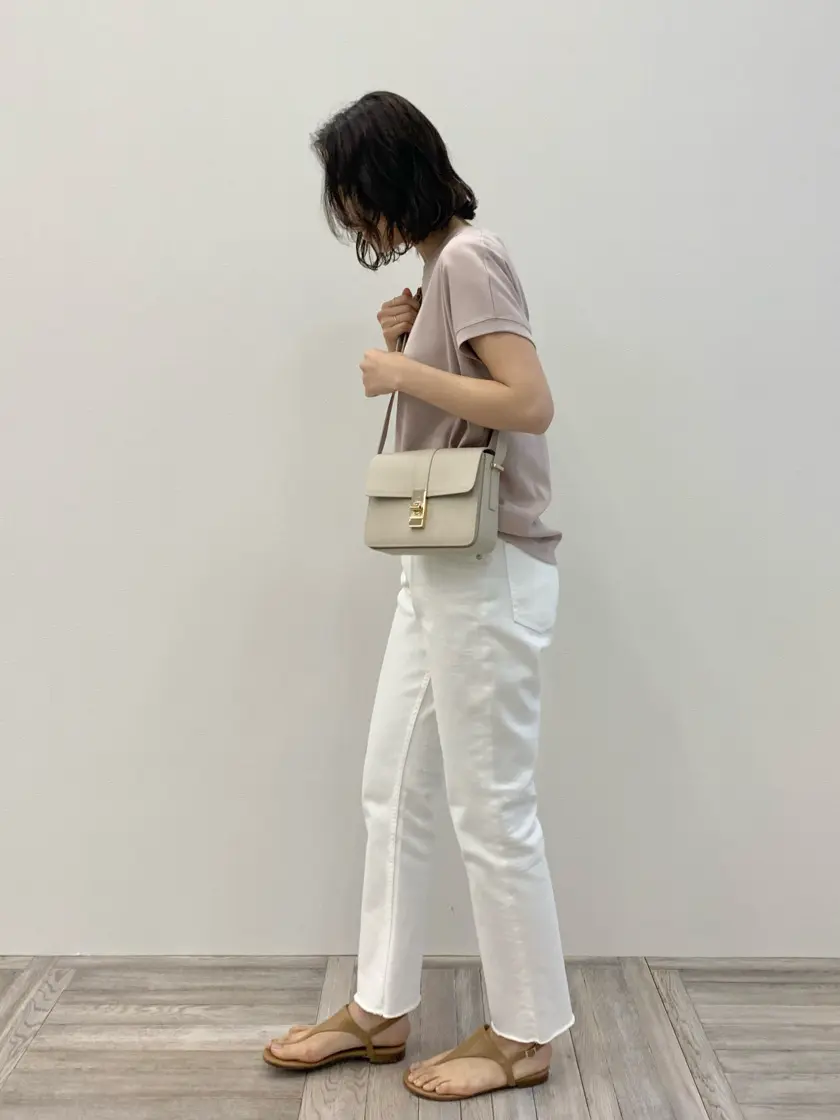 23区 秋葉 コーディネート画像