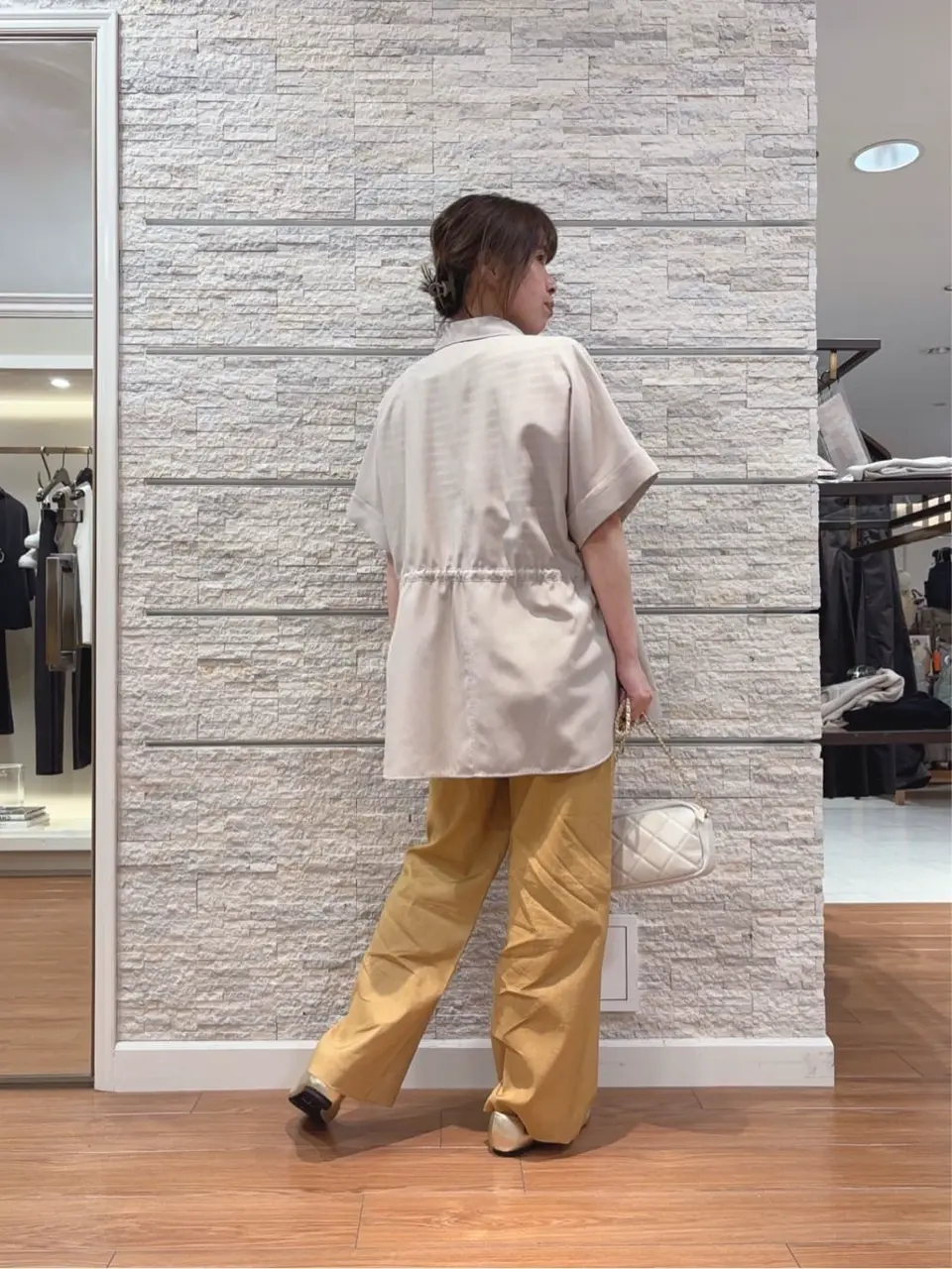 23区 犬塚 コーディネート画像