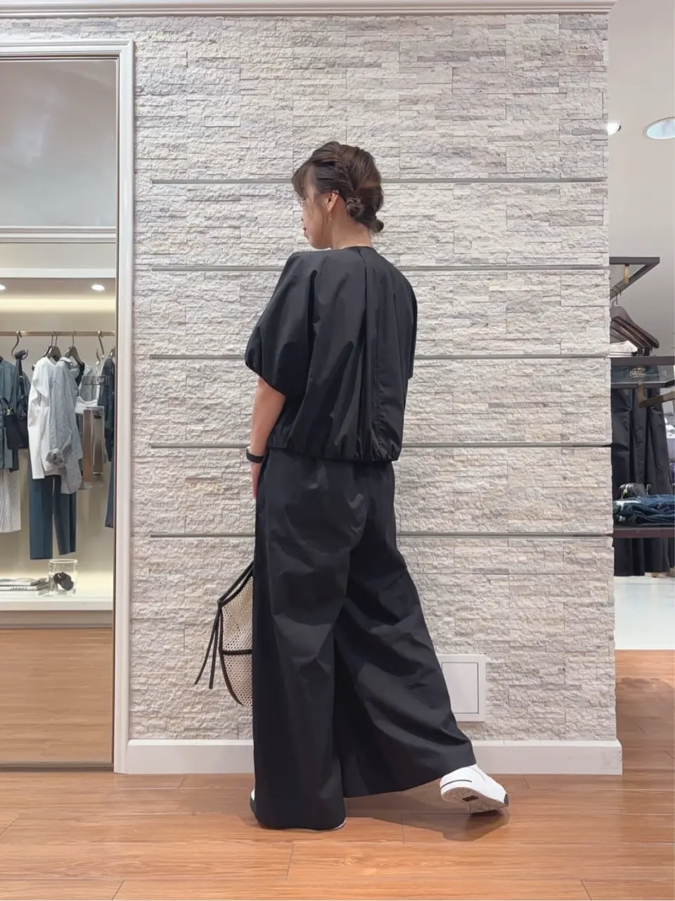 23区 犬塚 コーディネート画像