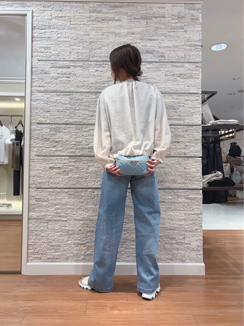 23区 犬塚 コーディネート画像