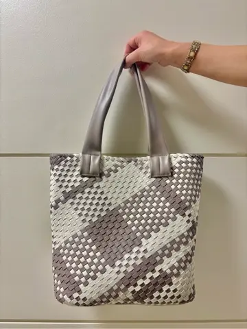 23区 衛藤 コーディネート画像