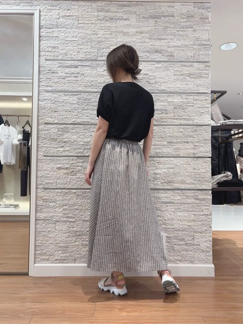 23区 犬塚 コーディネート画像