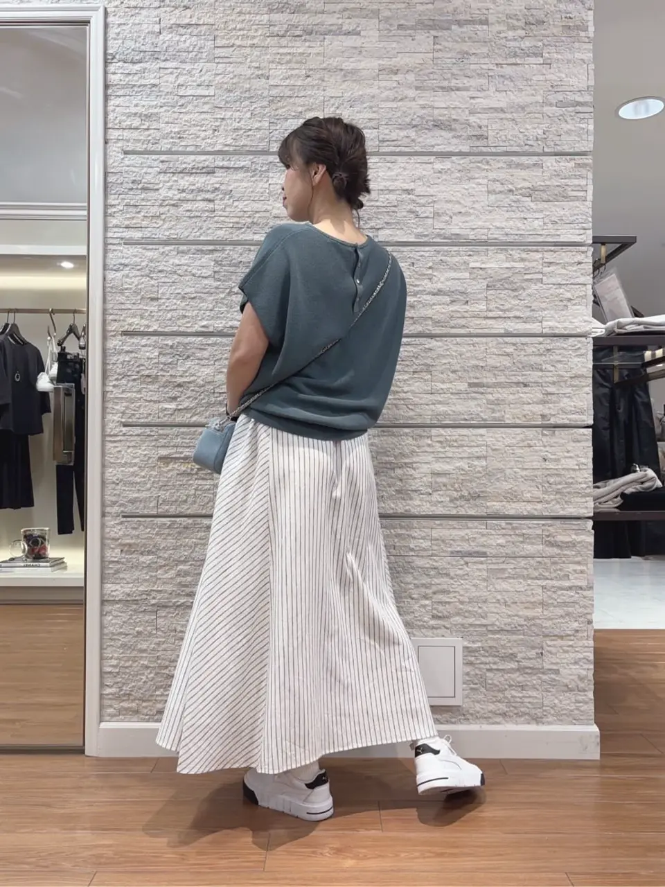 23区 犬塚 コーディネート画像