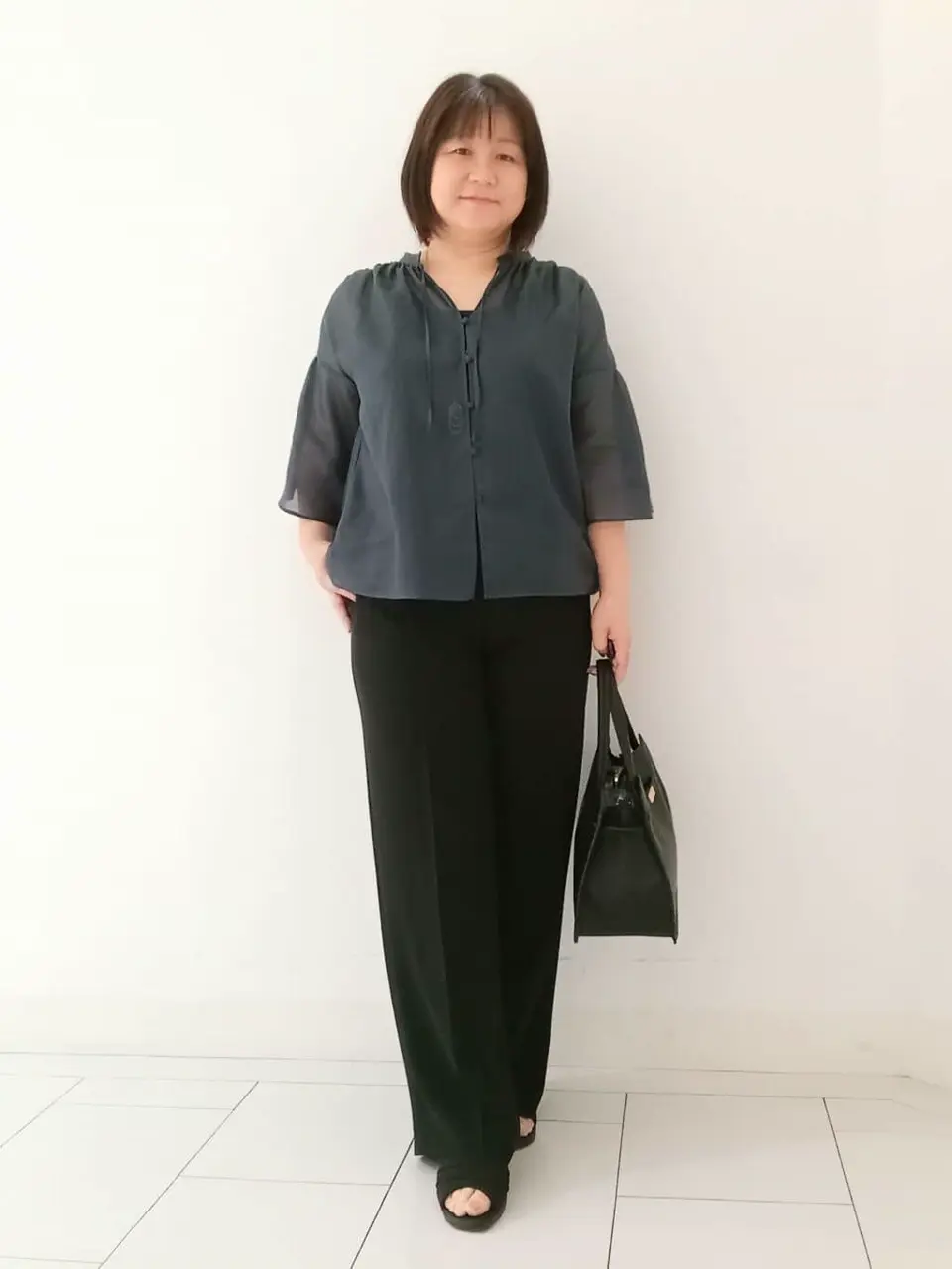  影 コーディネート画像