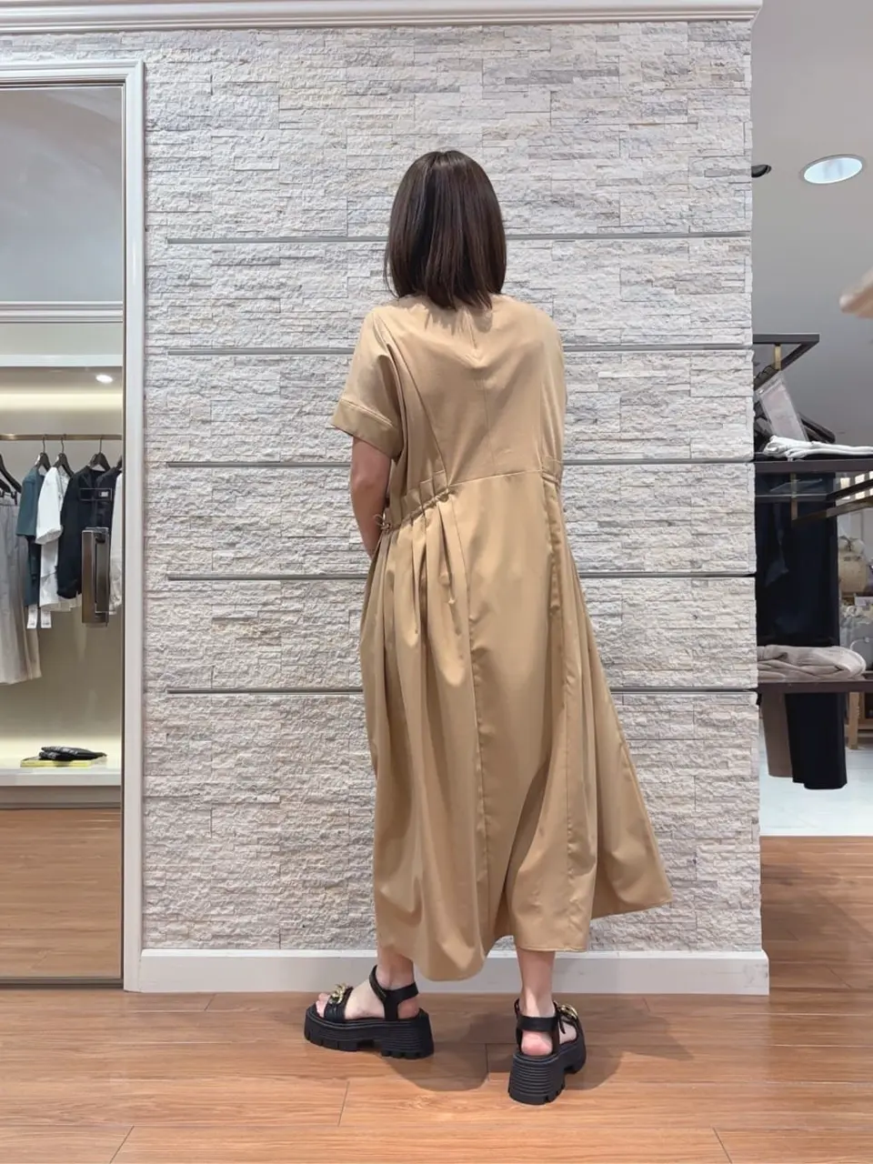 23区 犬塚 コーディネート画像