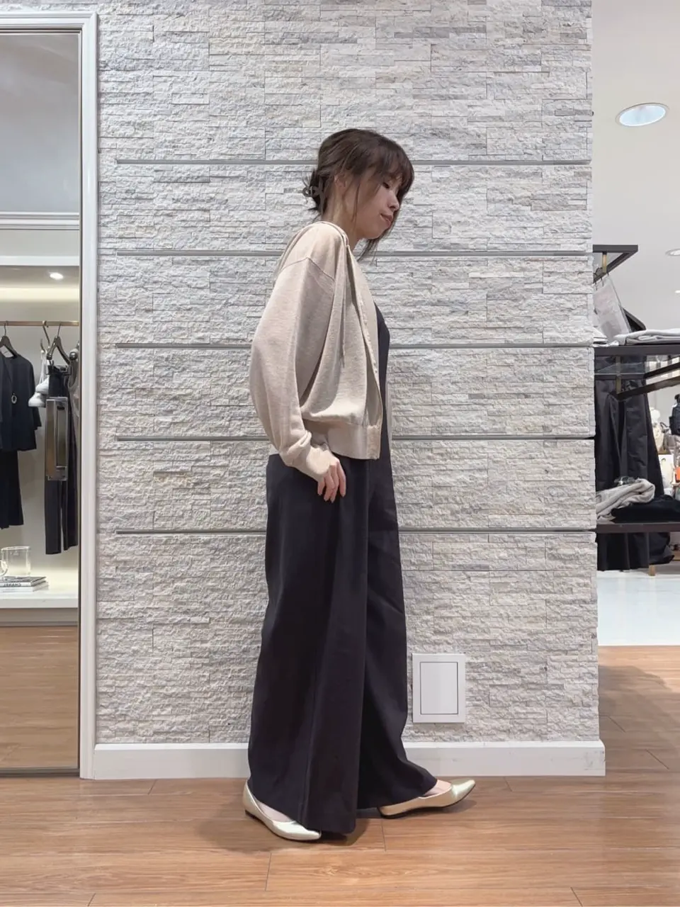 23区 犬塚 コーディネート画像