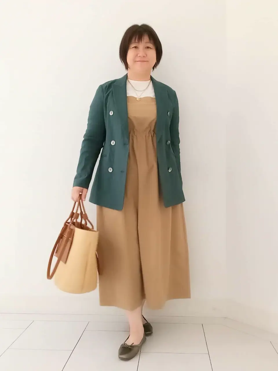  影 コーディネート画像