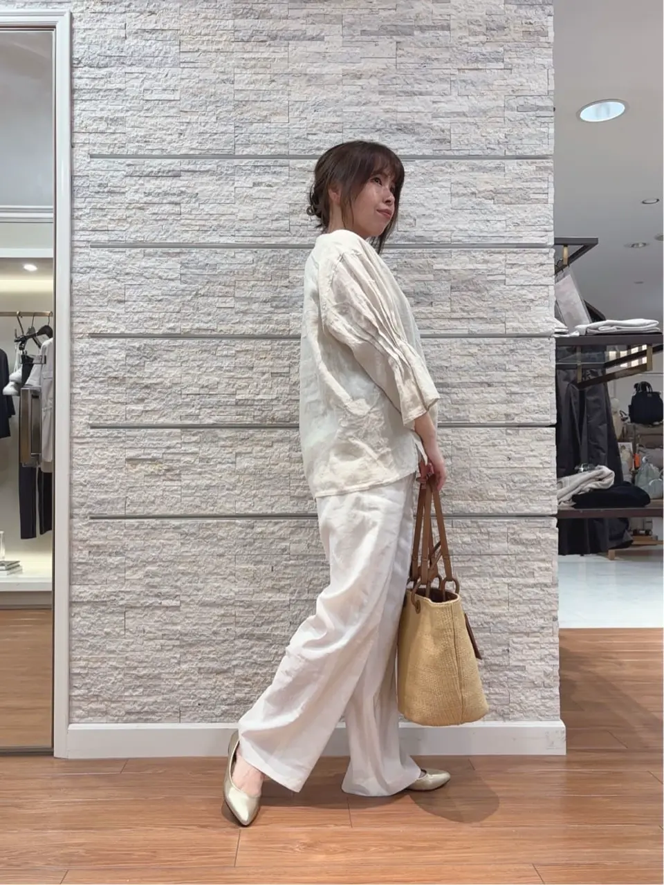 23区 犬塚 コーディネート画像