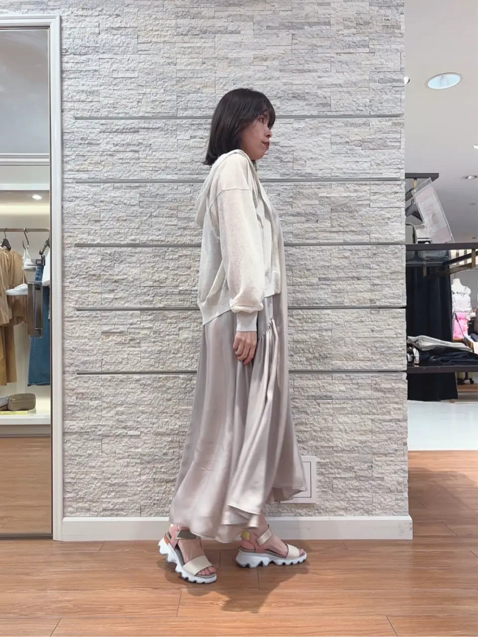 23区 犬塚 コーディネート画像