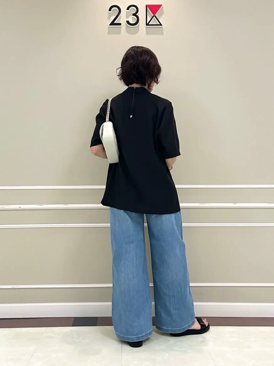 23区 助川 コーディネート画像