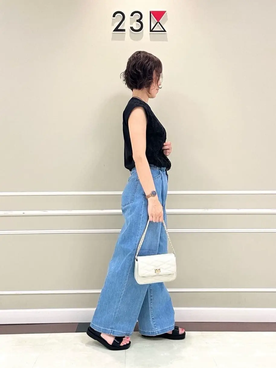 23区 助川 コーディネート画像