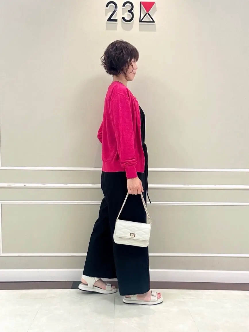 23区 助川 コーディネート画像