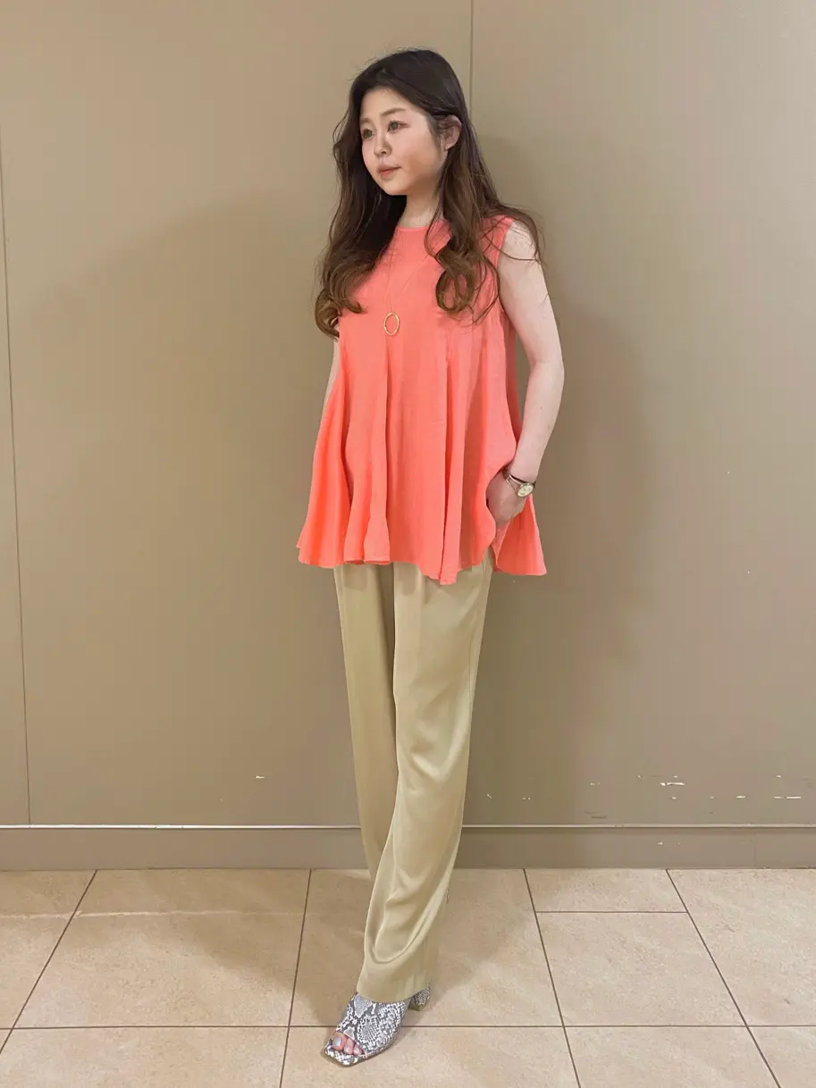  スタッフ コーディネート画像