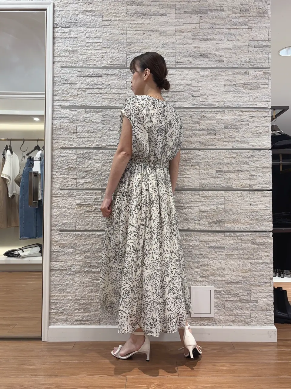 23区 犬塚 コーディネート画像