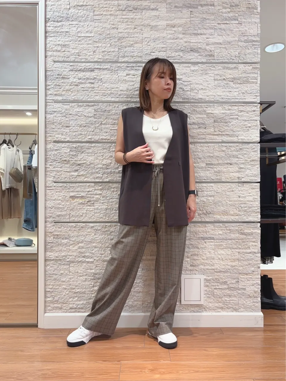 23区 犬塚 コーディネート画像