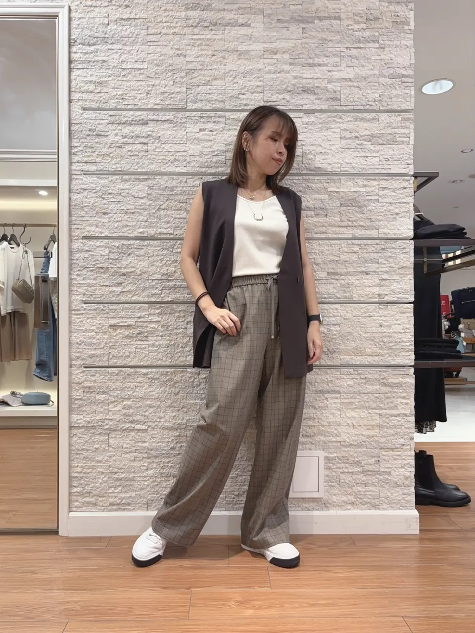 23区 犬塚 コーディネート画像