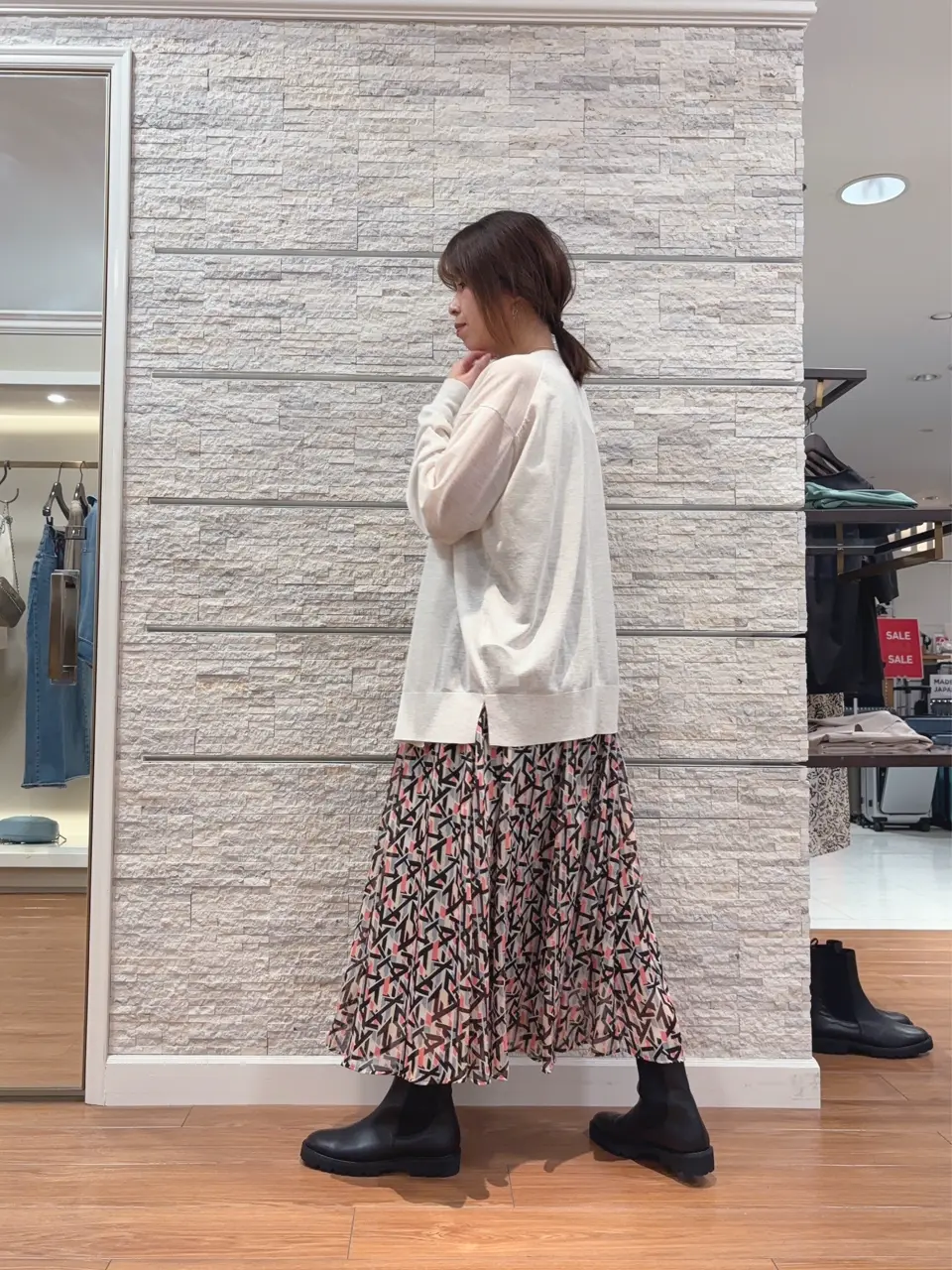 23区 犬塚 コーディネート画像