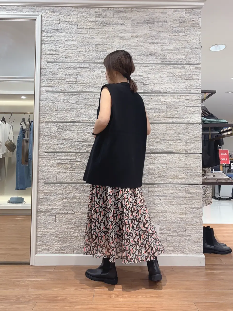 23区 犬塚 コーディネート画像