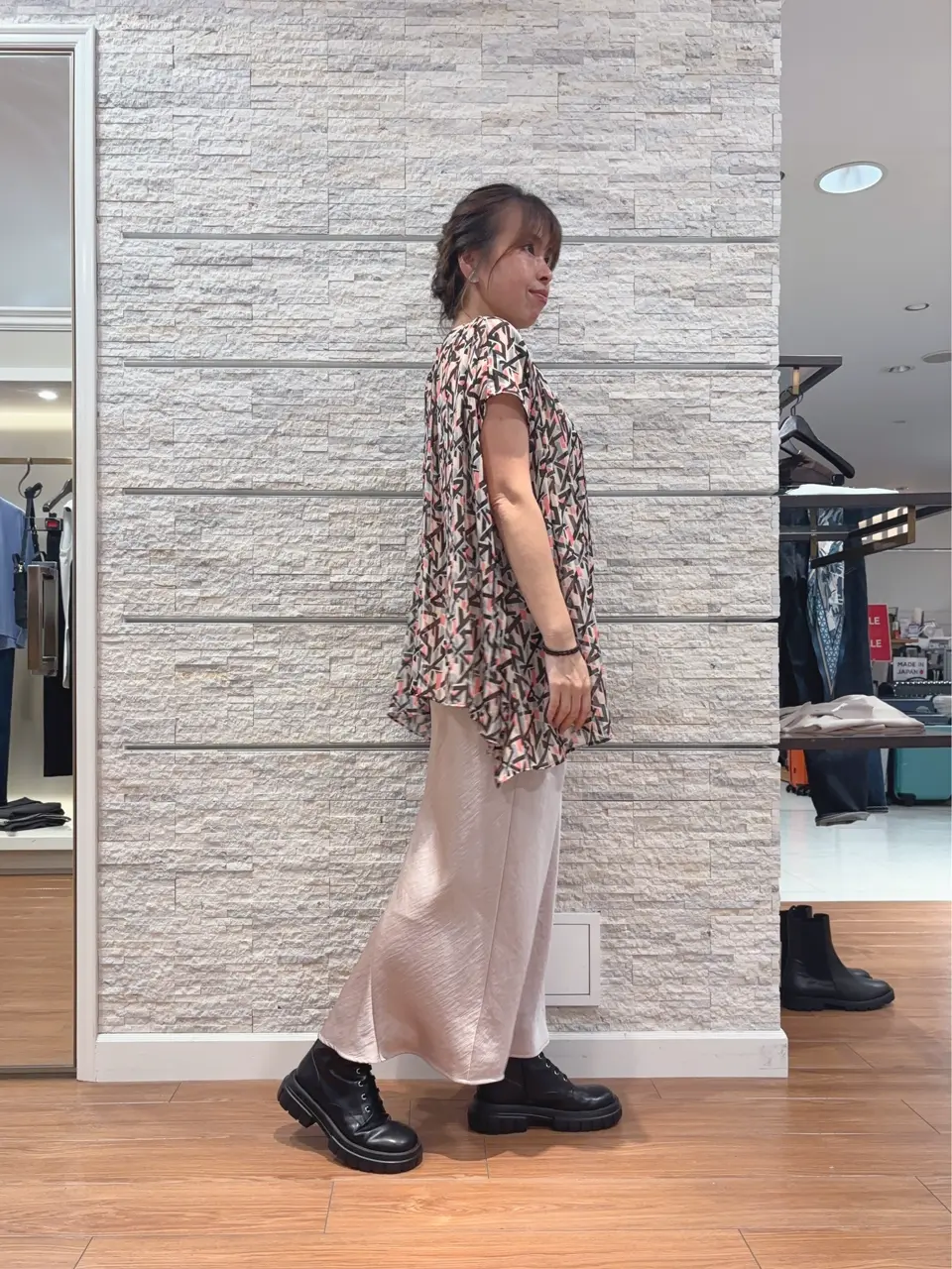 23区 犬塚 コーディネート画像