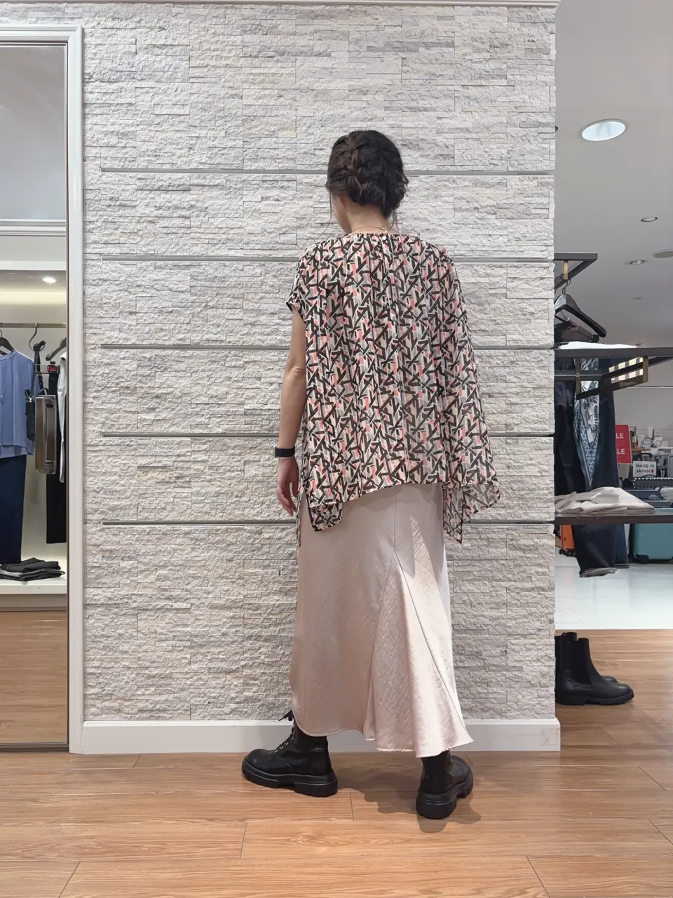 23区 犬塚 コーディネート画像