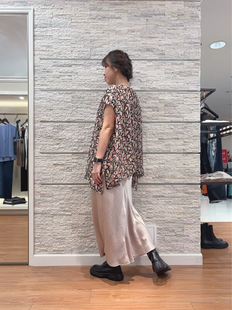 23区 犬塚 コーディネート画像