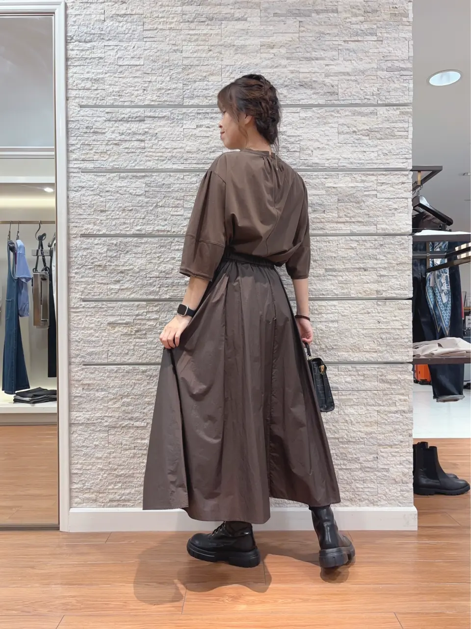 23区 犬塚 コーディネート画像