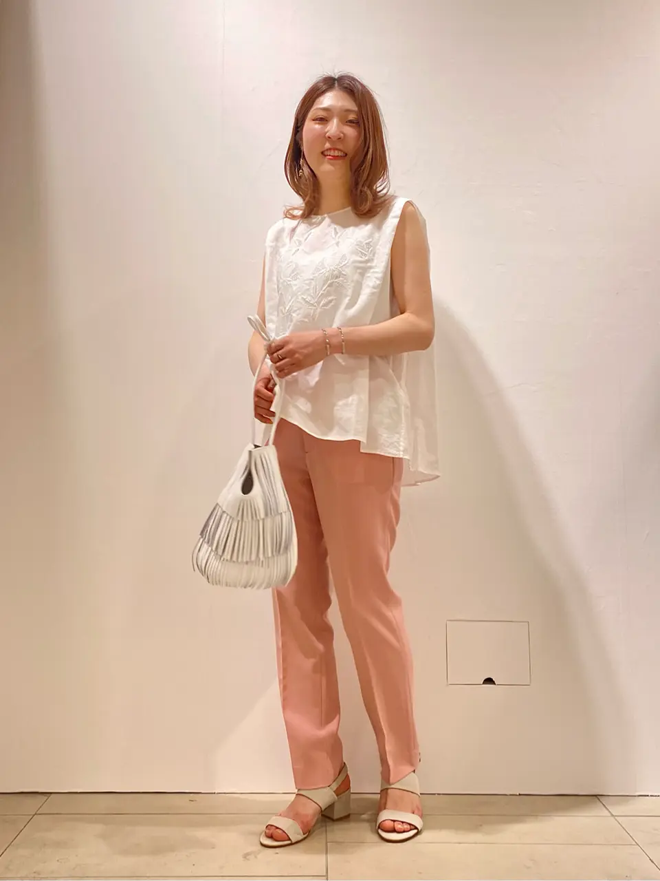  スタッフy コーディネート画像