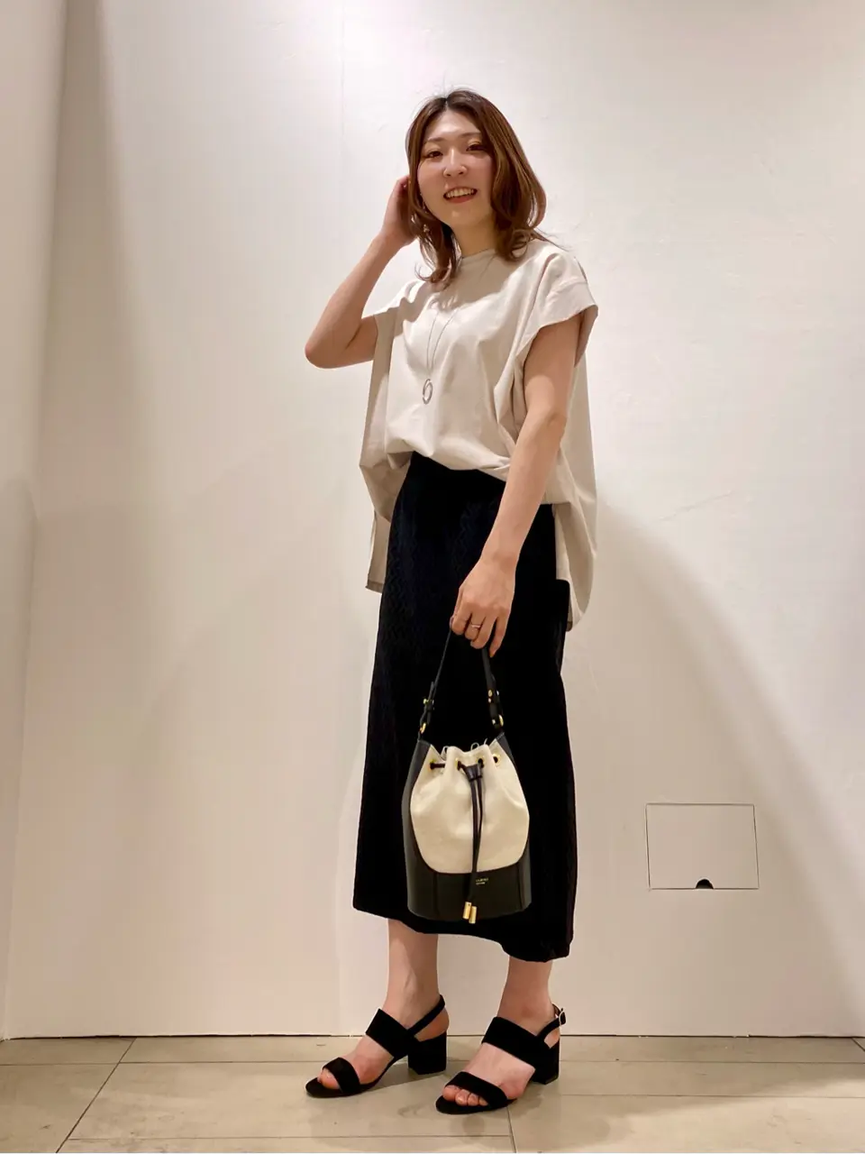  スタッフy コーディネート画像