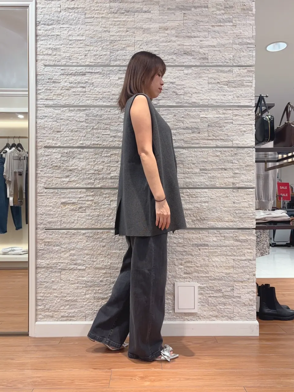 23区 犬塚 コーディネート画像