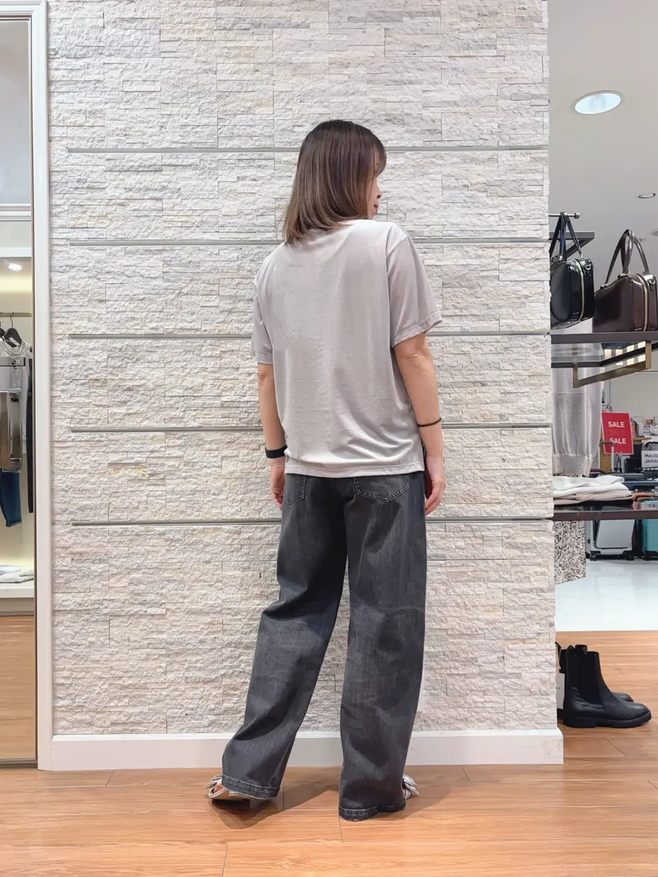 23区 犬塚 コーディネート画像