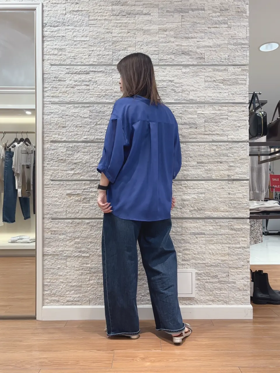 23区 犬塚 コーディネート画像