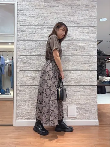 23区 犬塚 コーディネート画像