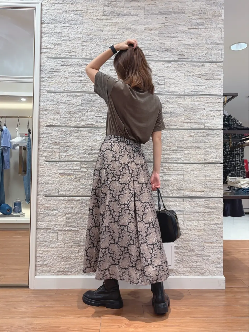 23区 犬塚 コーディネート画像