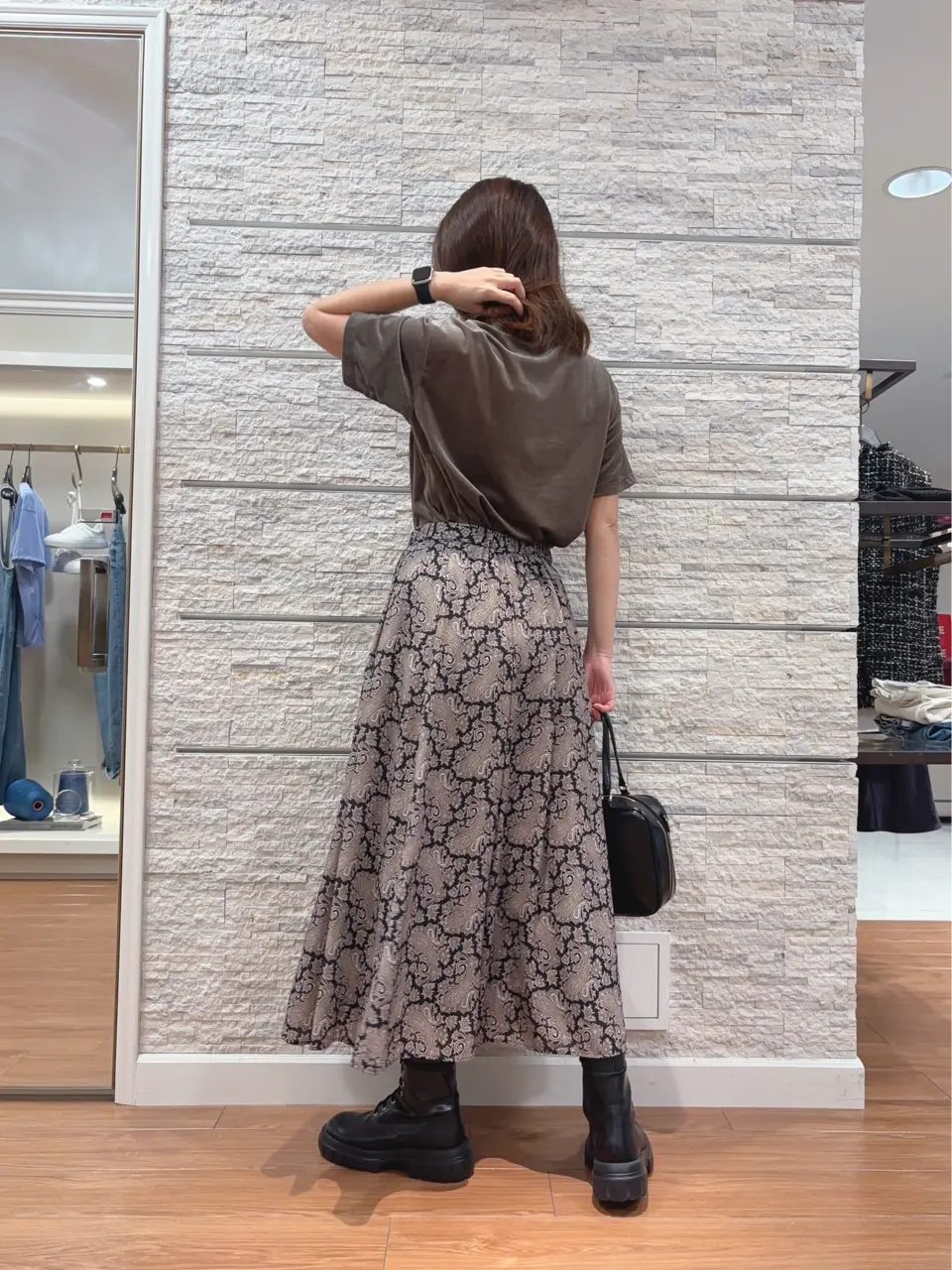 23区 犬塚 コーディネート画像