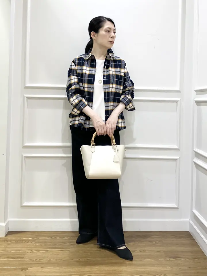 J.PRESS LADIES スタッフ コーディネート画像