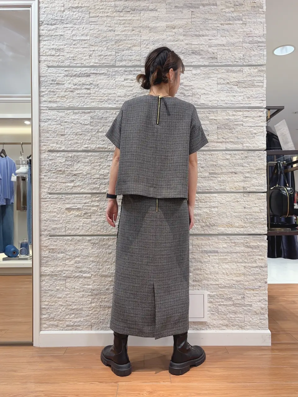 23区 犬塚 コーディネート画像