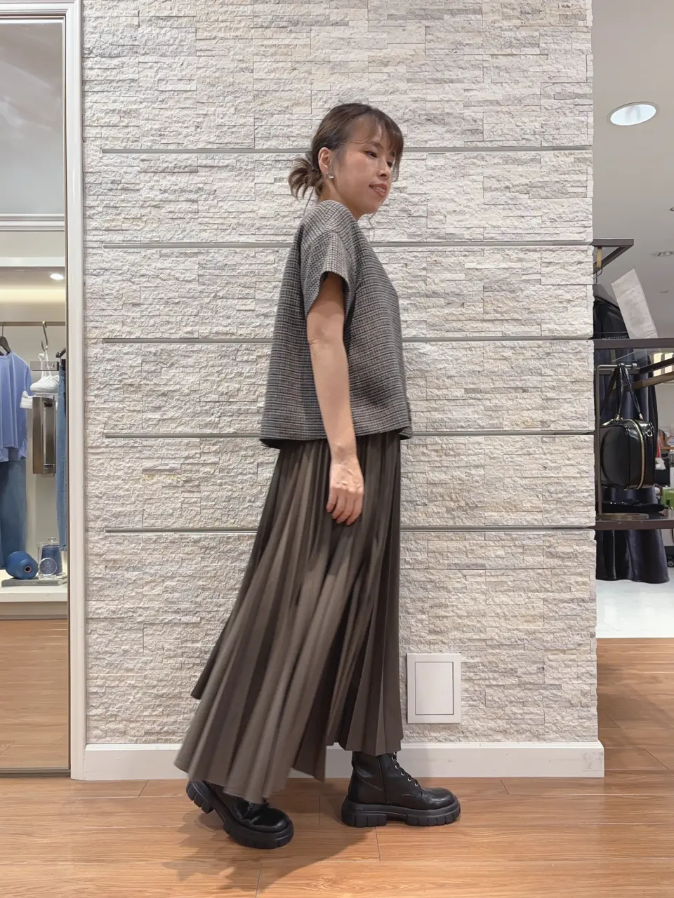 23区 犬塚 コーディネート画像