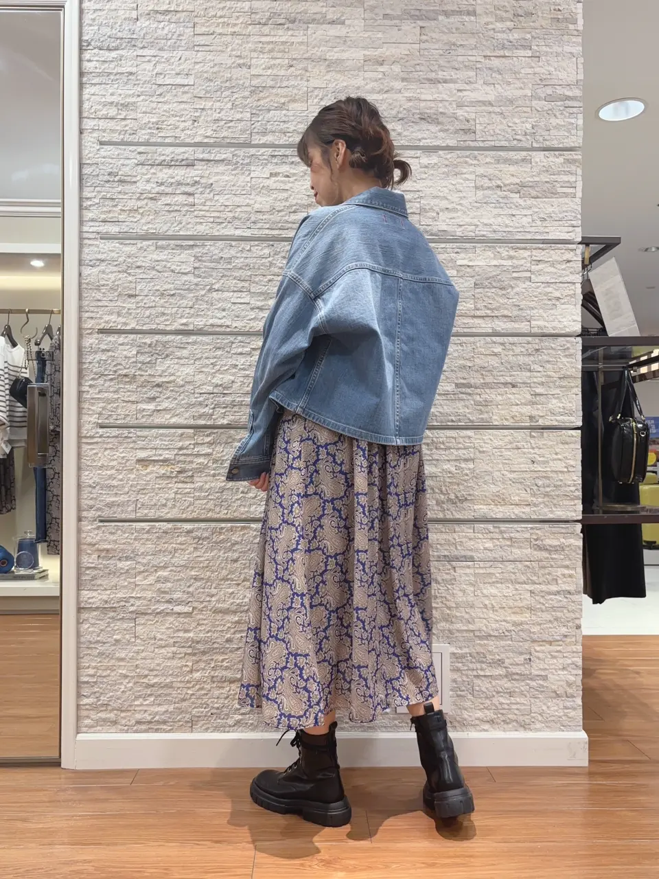 23区 犬塚 コーディネート画像