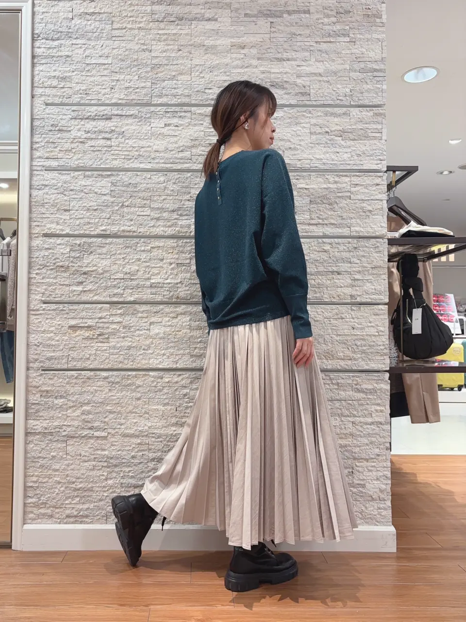 23区 犬塚 コーディネート画像