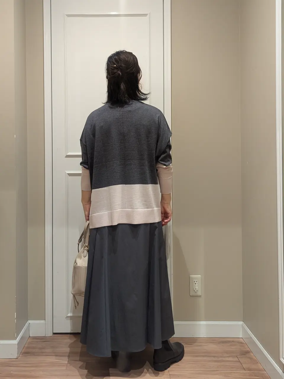 23区 L スタッフn コーディネート画像