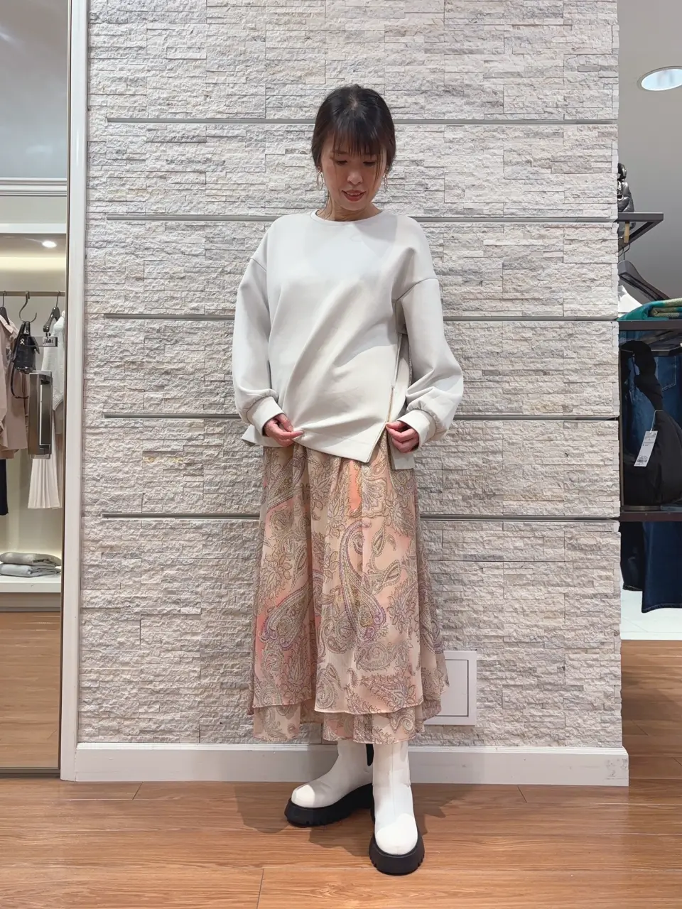 23区 犬塚 コーディネート画像