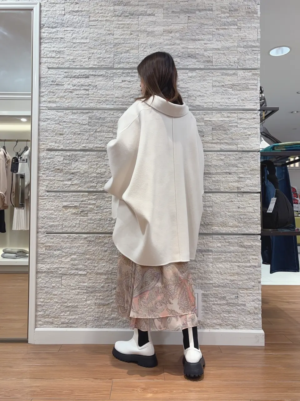 23区 犬塚 コーディネート画像