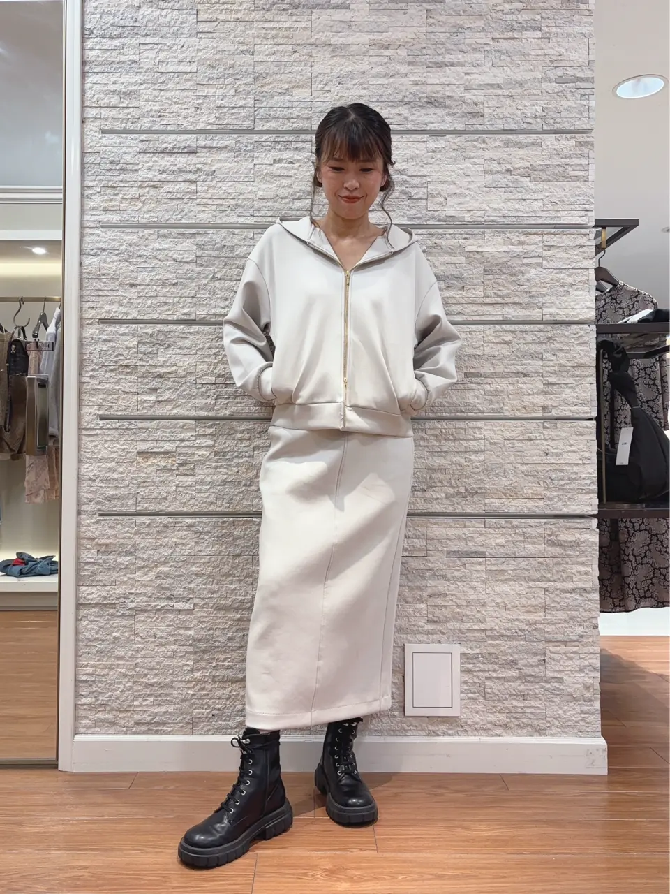 23区 犬塚 コーディネート画像