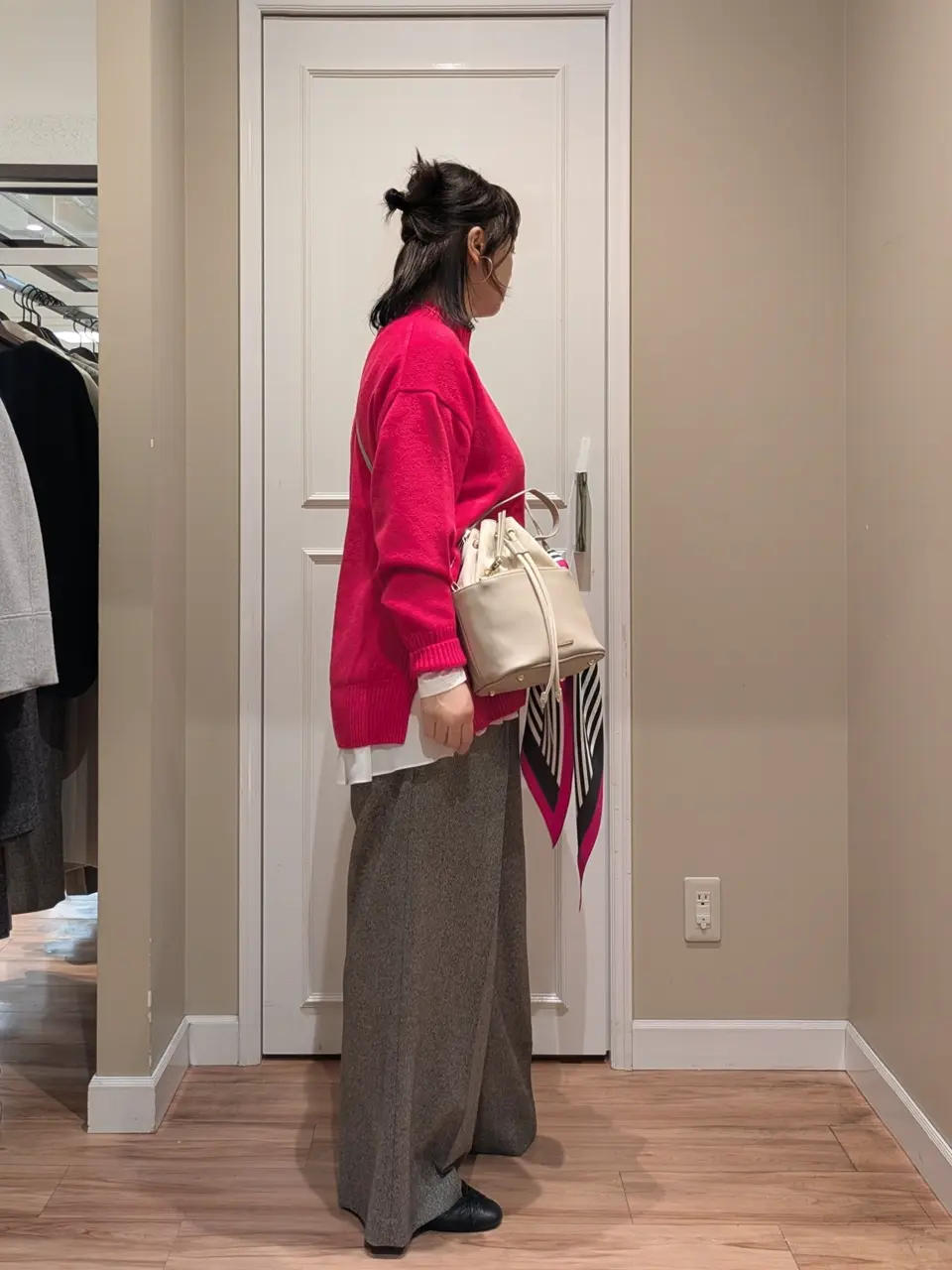 23区 L スタッフn コーディネート画像