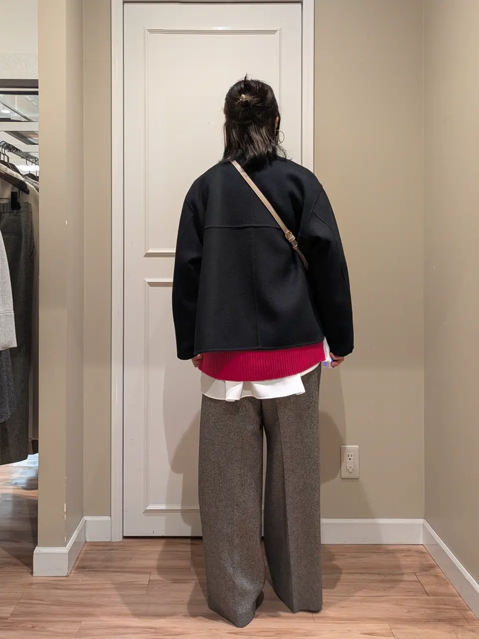 23区 L スタッフn コーディネート画像