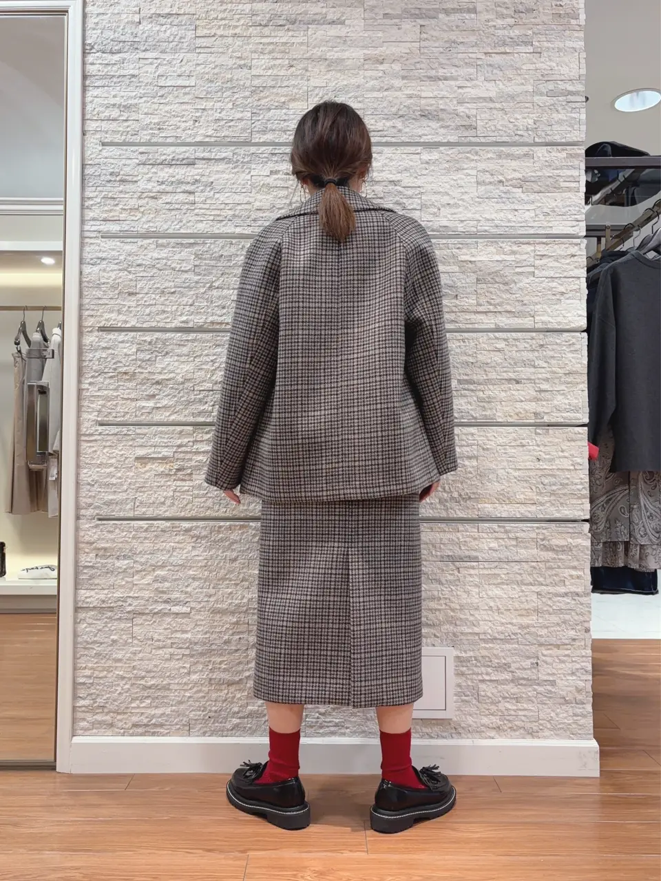 23区 犬塚 コーディネート画像