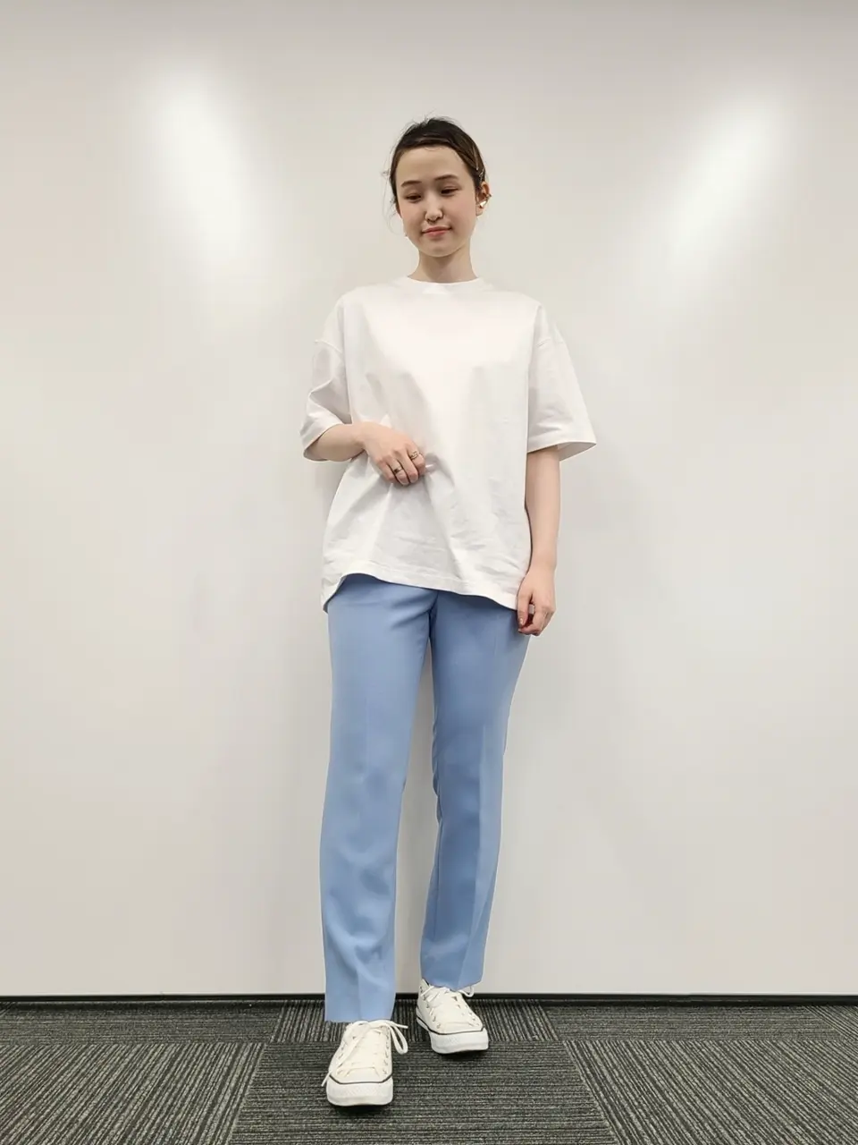  スタッフ. コーディネート画像